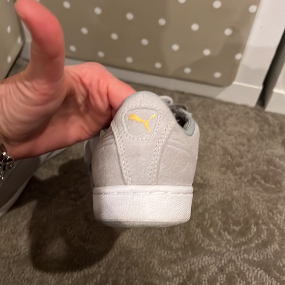 Puma W9 Vikky Suede Bow Lace Almost New Soft Grey - Picture 3 of 6